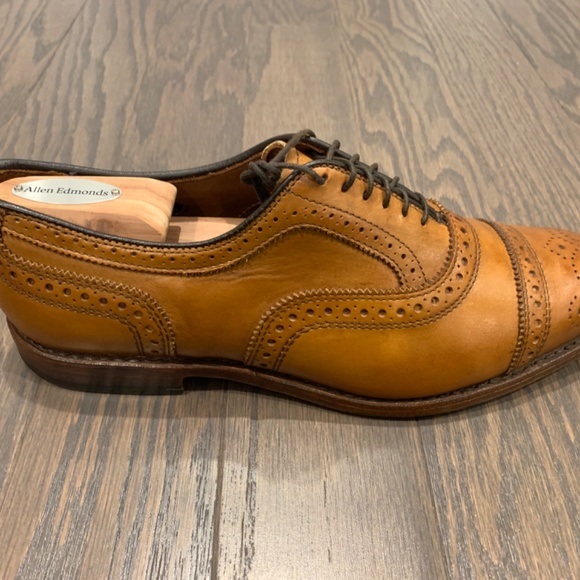 Allen Edmonds Strand Cap-toe Oxford Shoe Trees Included - $200 main image 11
